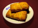 Torttuja lautasella